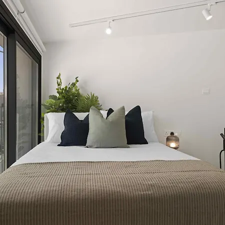 Apartment Phaedrus Living: Alkminis Seaside *