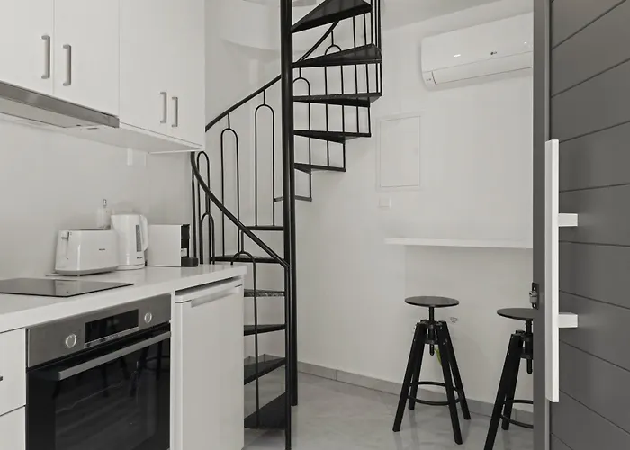 Phaedrus Living: Alkminis Seaside