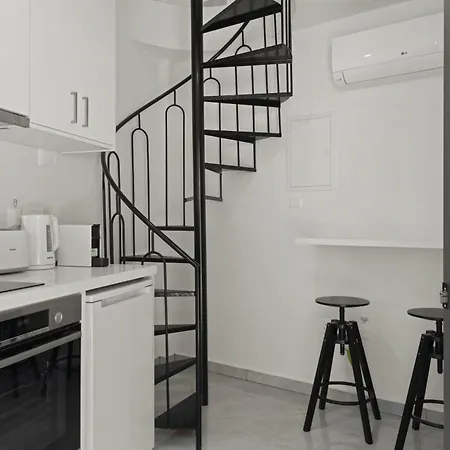 Phaedrus Living: Alkminis Seaside